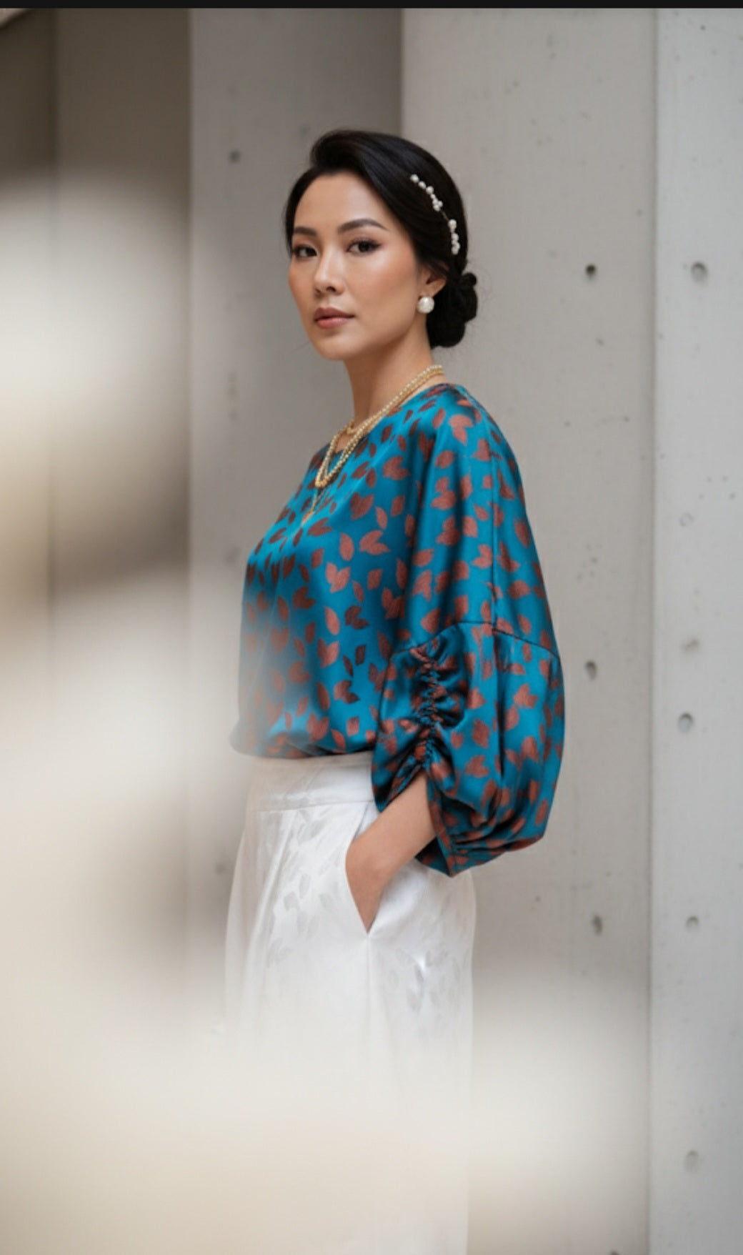 Feathers Patterned Mulberry Silk Blouse and Wide leg pants