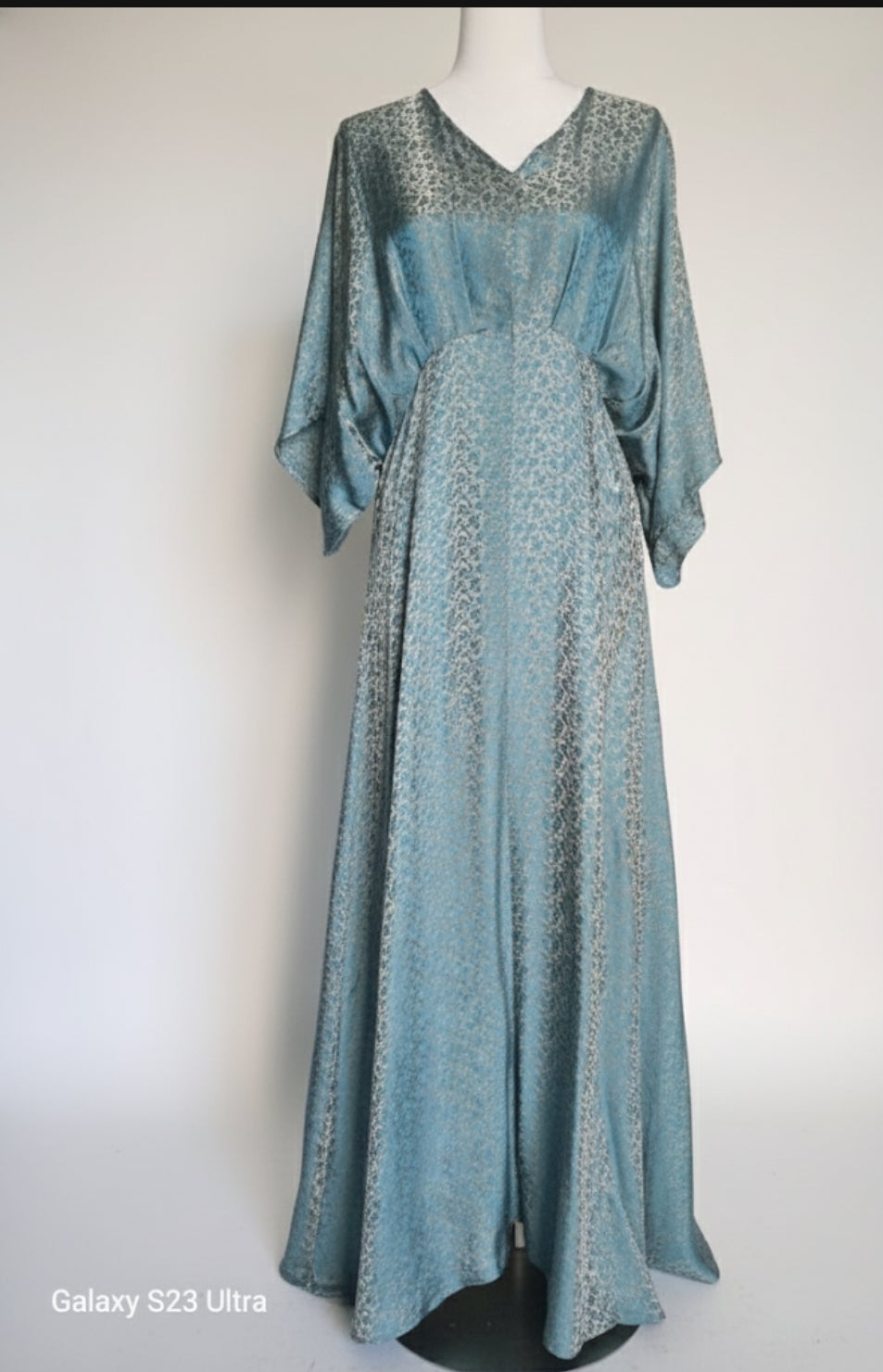 The Radiant Mulberry Silk Kaftan Gown V-neck AD-003